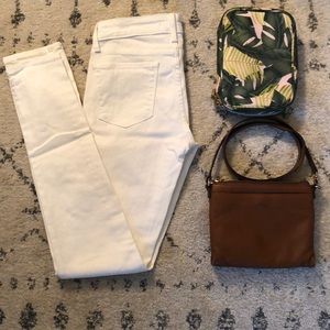 White Levi’s Jeans